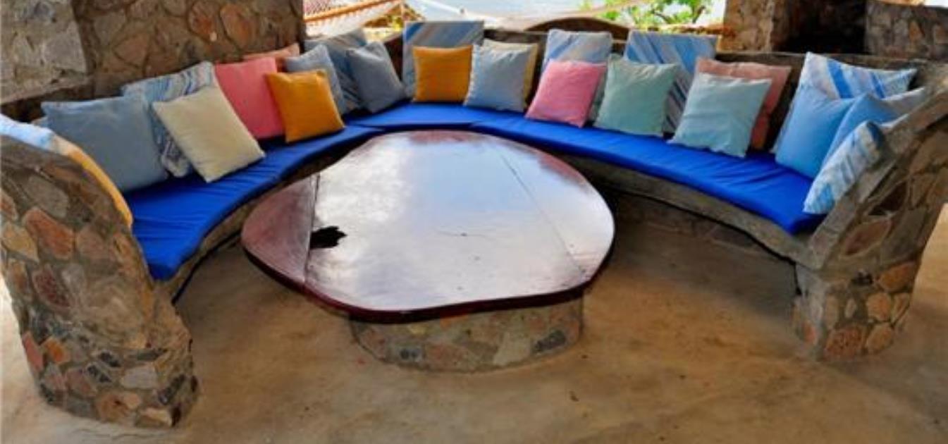 Moonhole Know Ga Peh House