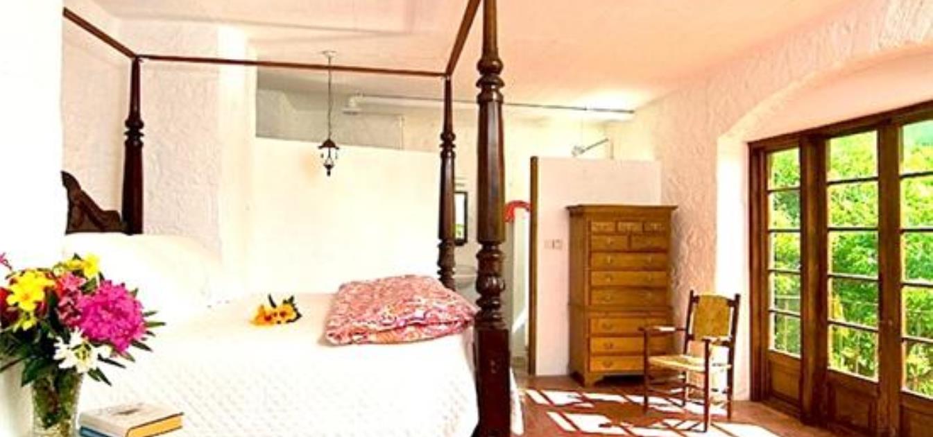 vacation-rentals/st-vincent-and-the-grenadines/bequia/crescent-bay/sugar-reef-hillside-rooms