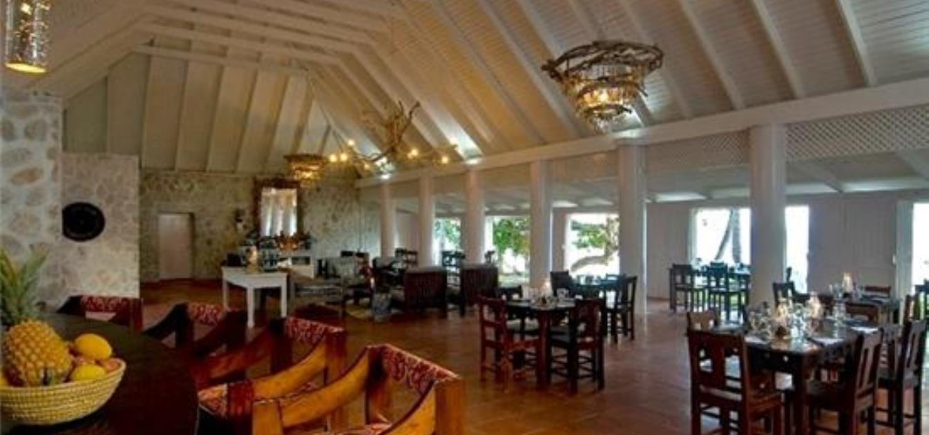 vacation-rentals/st-vincent-and-the-grenadines/bequia/crescent-bay/sugar-reef-beachfront-rooms