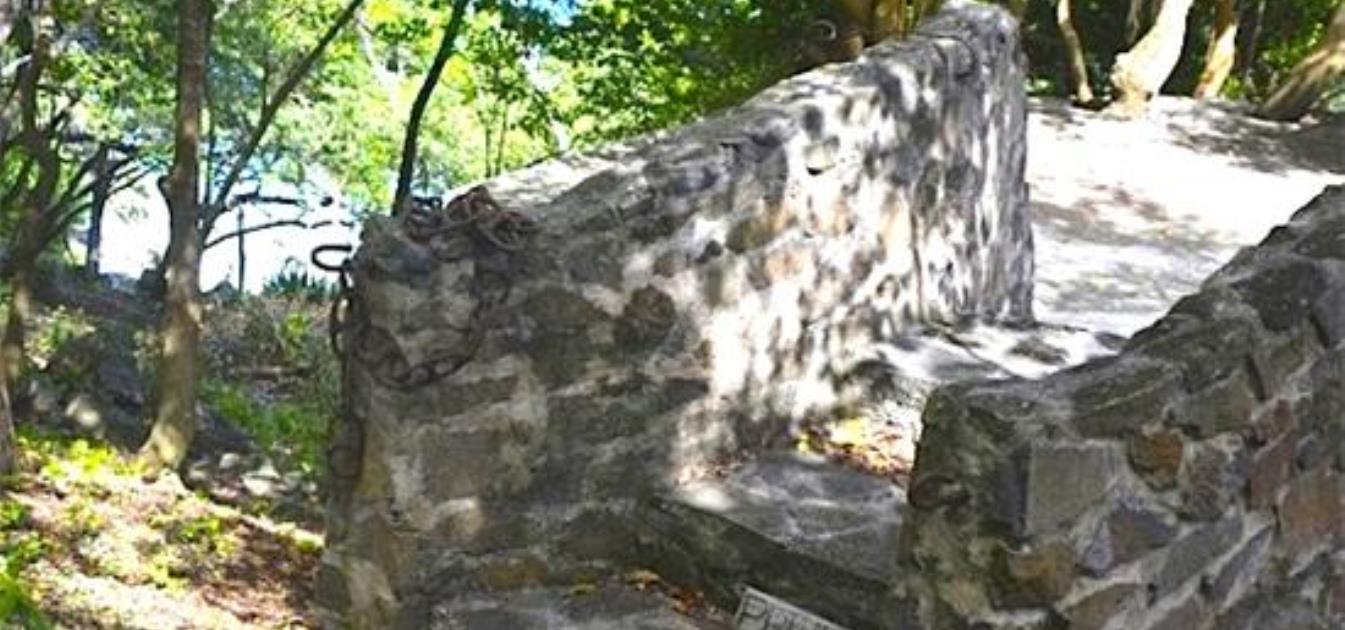 Moonhole Eco Property & Beachfront Land