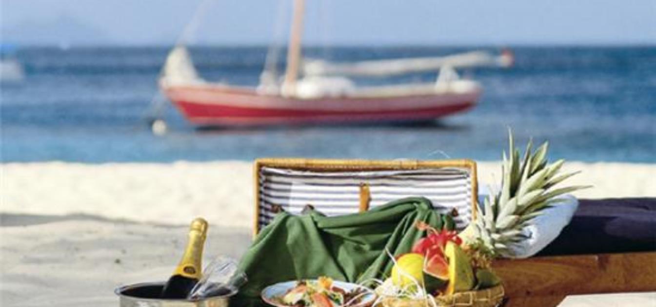 vacation-rentals/st-vincent-and-the-grenadines/palm-island/palm-island/beachfront-rooms-palm-island-resort
