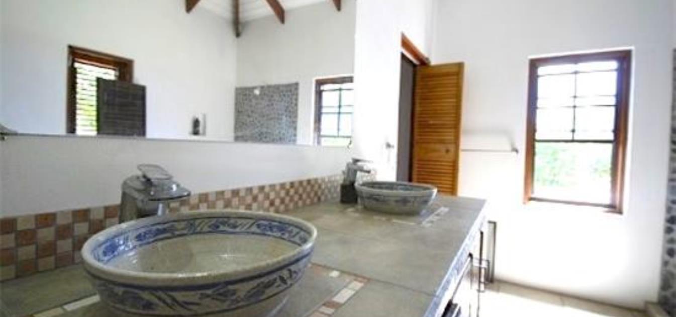 vacation-rentals/st-vincent-and-the-grenadines/bequia/hope-bay/blue-horizon-villa