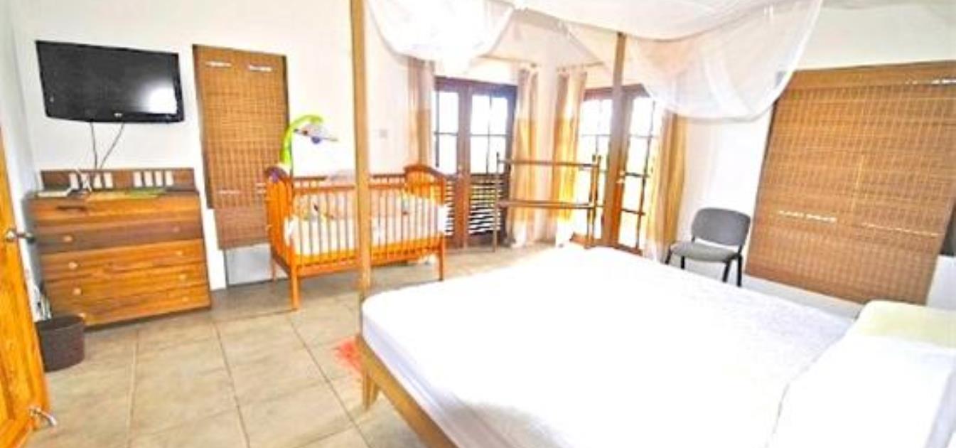 vacation-rentals/st-vincent-and-the-grenadines/bequia/hope-bay/blue-horizon-villa