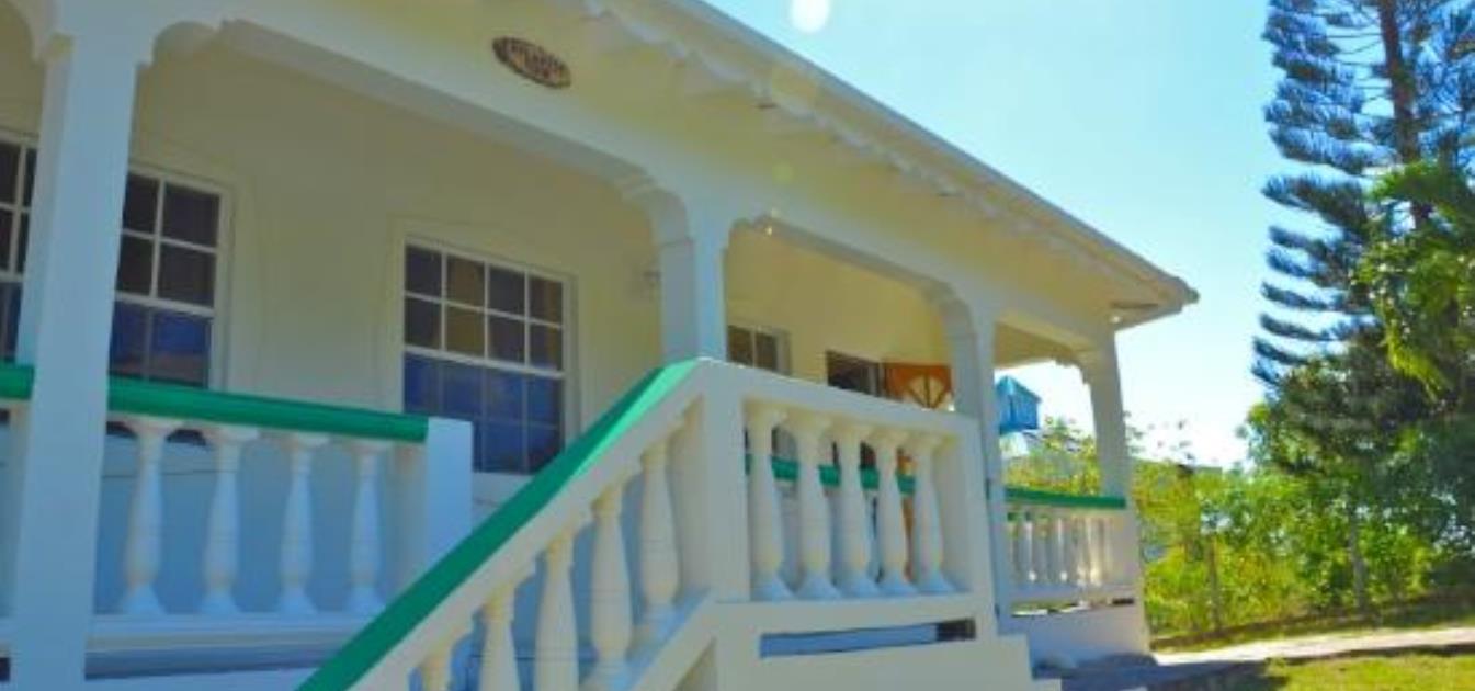 vacation-rentals/st-vincent-and-the-grenadines/bequia/hope-bay/atlantic-view-villa