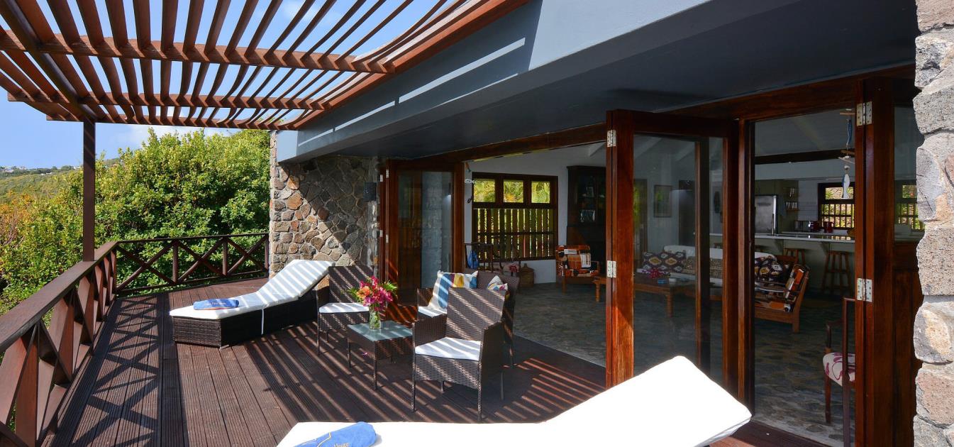 vacation-rentals/st-vincent-and-the-grenadines/bequia/crown-point/crown-point-house