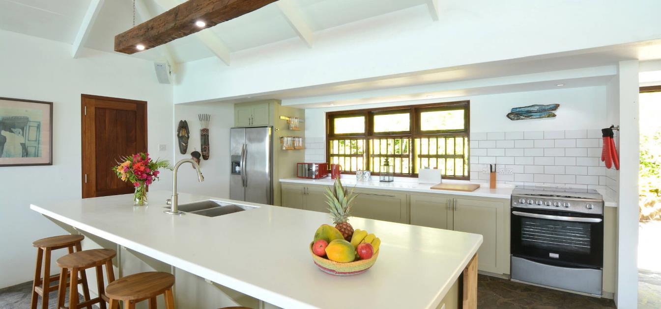 vacation-rentals/st-vincent-and-the-grenadines/bequia/crown-point/crown-point-house