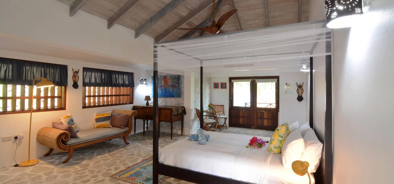 vacation-rentals/st-vincent-and-the-grenadines/bequia/crown-point/crown-point-house