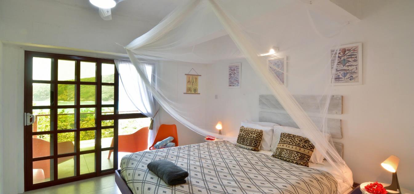 vacation-rentals/st-vincent-and-the-grenadines/bequia/crown-point/crown-point-house