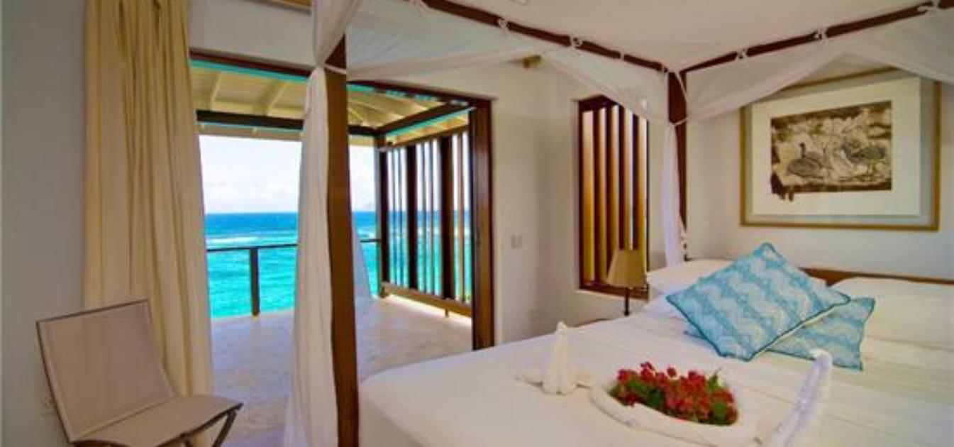 vacation-rentals/st-vincent-and-the-grenadines/bequia/crescent-bay/jamdown-waterfront-villa