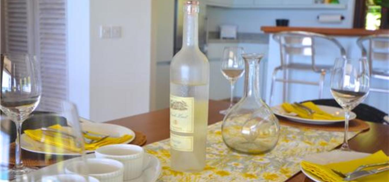 vacation-rentals/st-vincent-and-the-grenadines/bequia/crescent-bay/jamdown-waterfront-villa