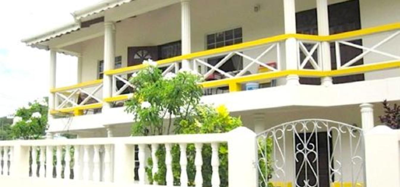 vacation-rentals/st-vincent-and-the-grenadines/union-island/union-island/mamatini-apartment