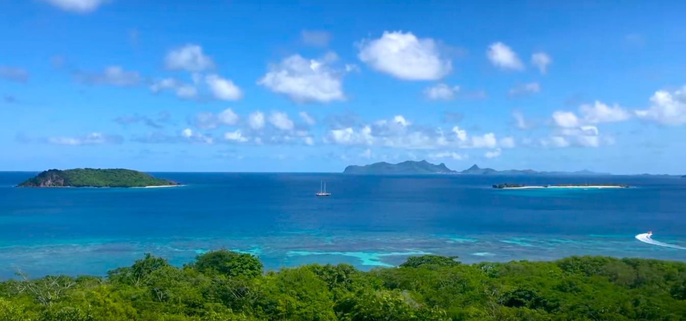 Carriacou 2 lots - Ridge Location - and Yacht