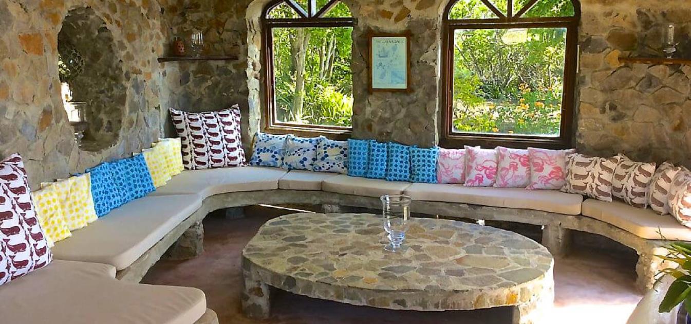 Moonhole Villa Vincent