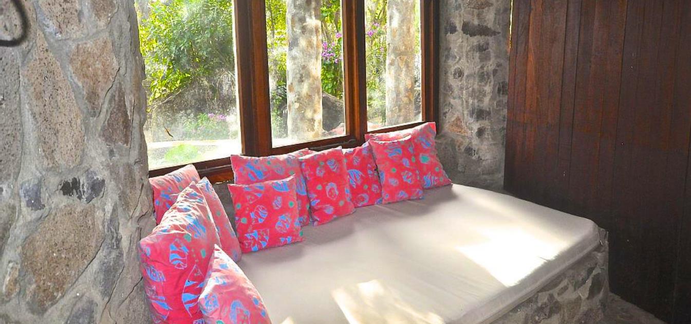 Moonhole Villa Vincent