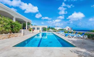 Beachcourt Beachfront Villa