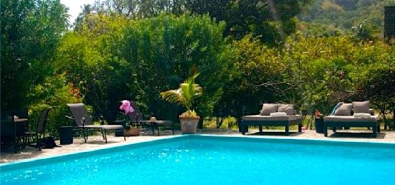 vacation-rentals/st-vincent-and-the-grenadines/bequia/spring/firefly-bequia-plantation-cottage