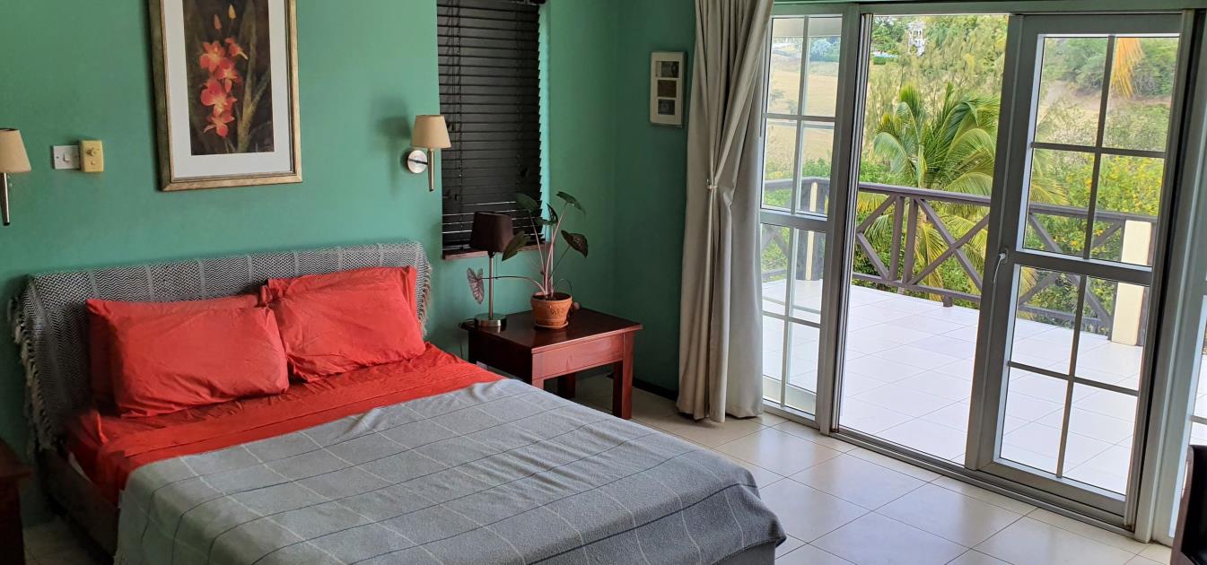 3 Bed Villa Cap Estate