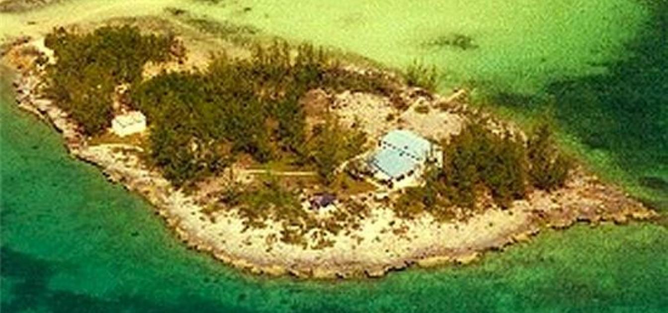Private Island Reklusia Cay
