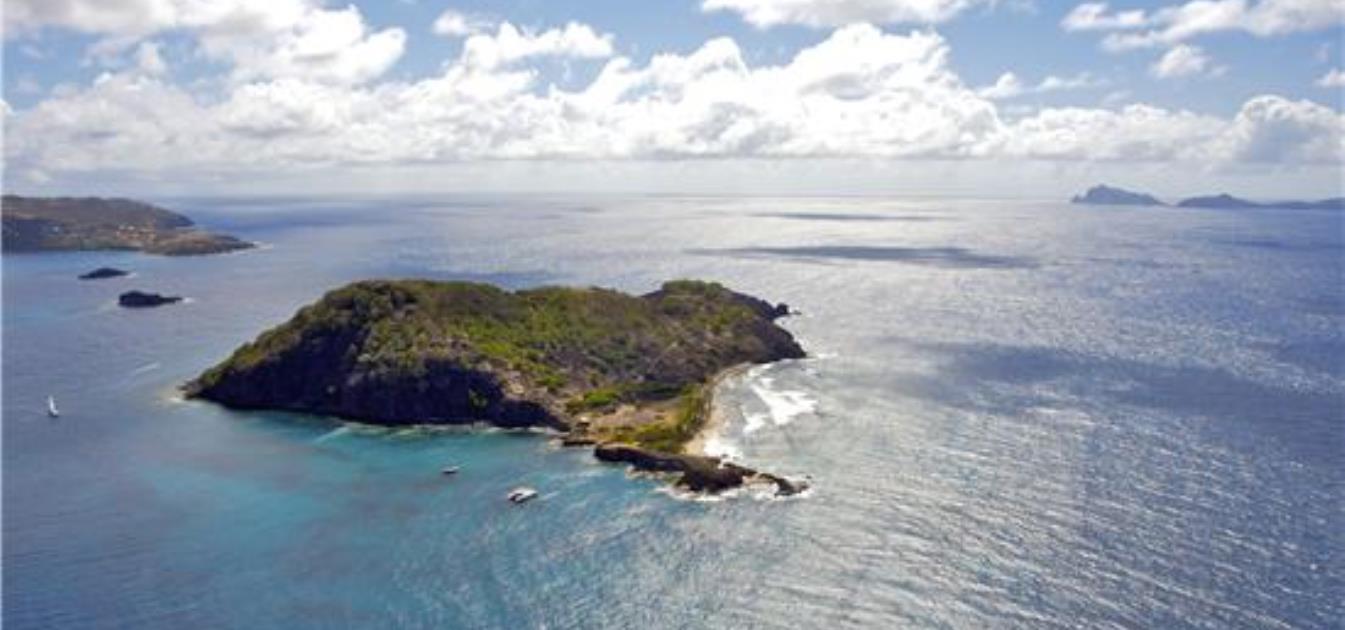 PRIVATE ISLAND Petit Nevis