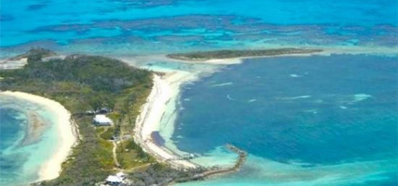 Private Island Moraine Cay