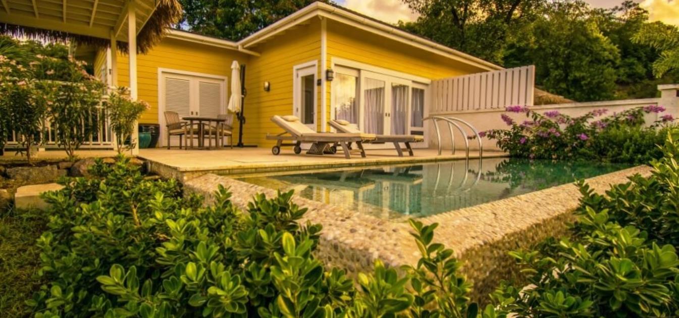 The Liming Luxury Beachfront Cottage 2 Bed