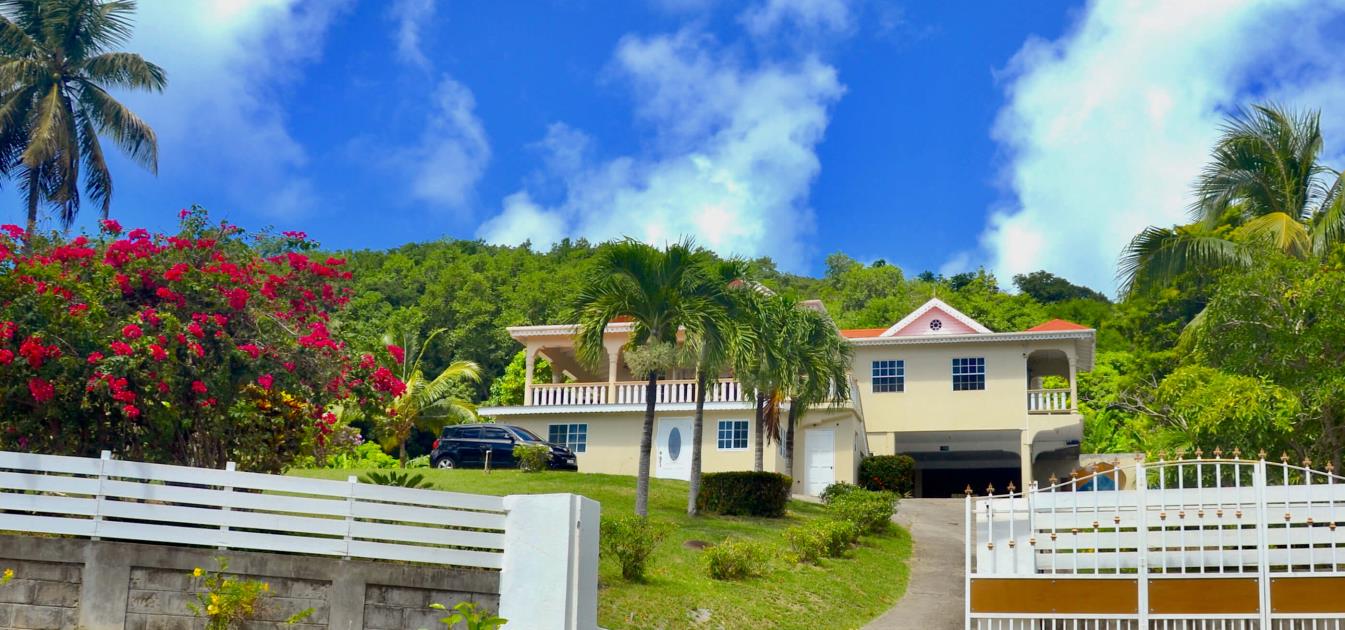 vacation-rentals/st-vincent-and-the-grenadines/bequia/hope-bay/paradise-breeze-