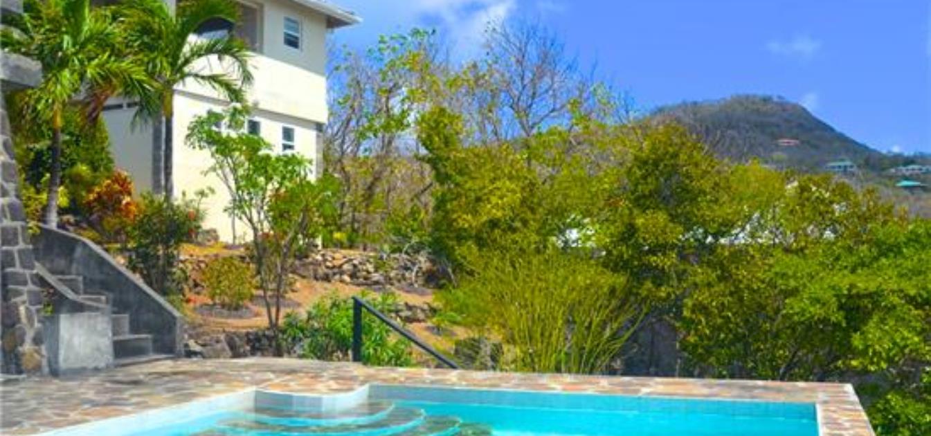 vacation-rentals/st-vincent-and-the-grenadines/bequia/spring/the-loft-studio