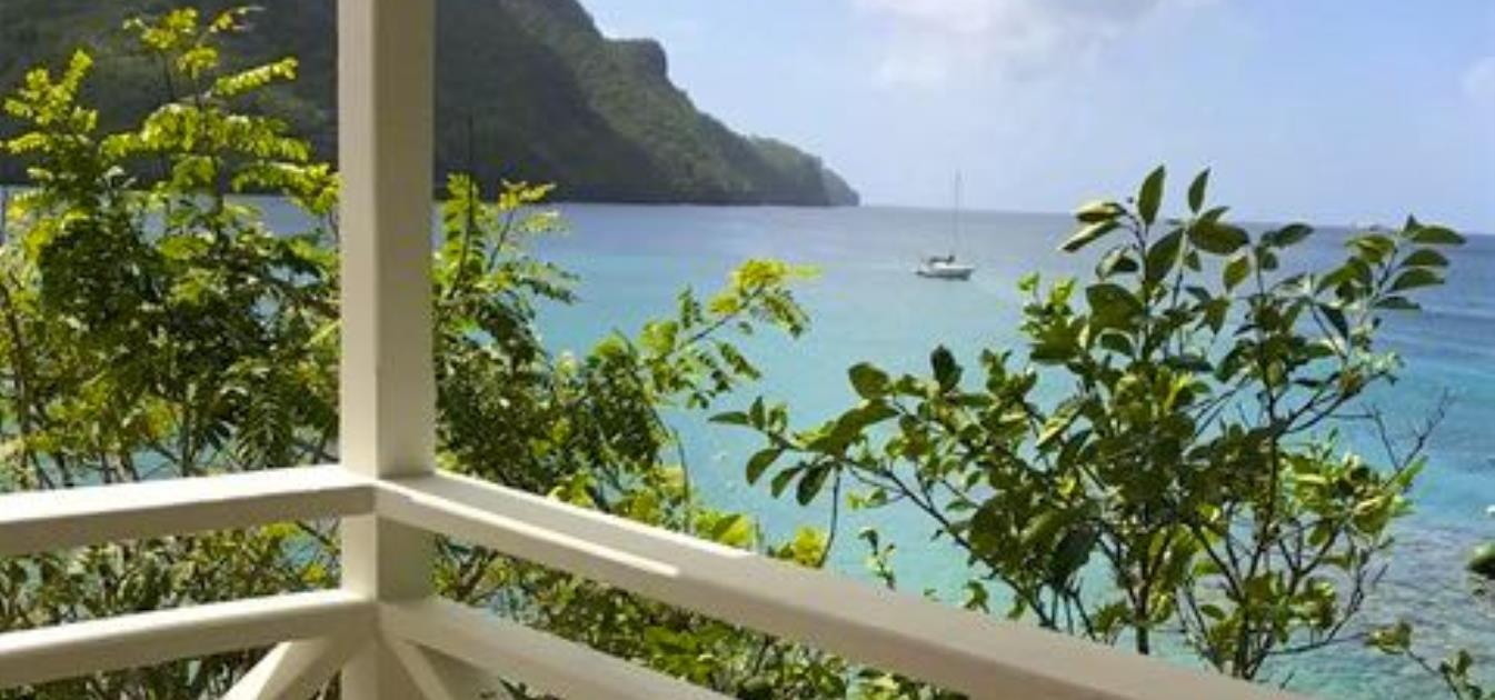 vacation-rentals/st-vincent-and-the-grenadines/bequia/lower-bay/keegan's-apartment-seabreeze