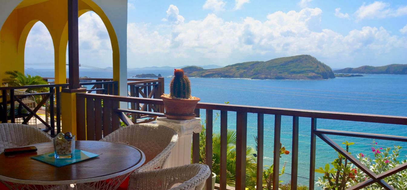 vacation-rentals/st-vincent-and-the-grenadines/bequia/la-pompe/archipelago-view-house