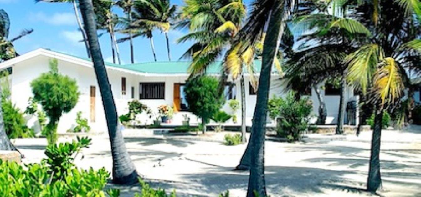vacation-rentals/st-vincent-and-the-grenadines/palm-island/private-island/palm-villa-beach-villa-on-palm-island