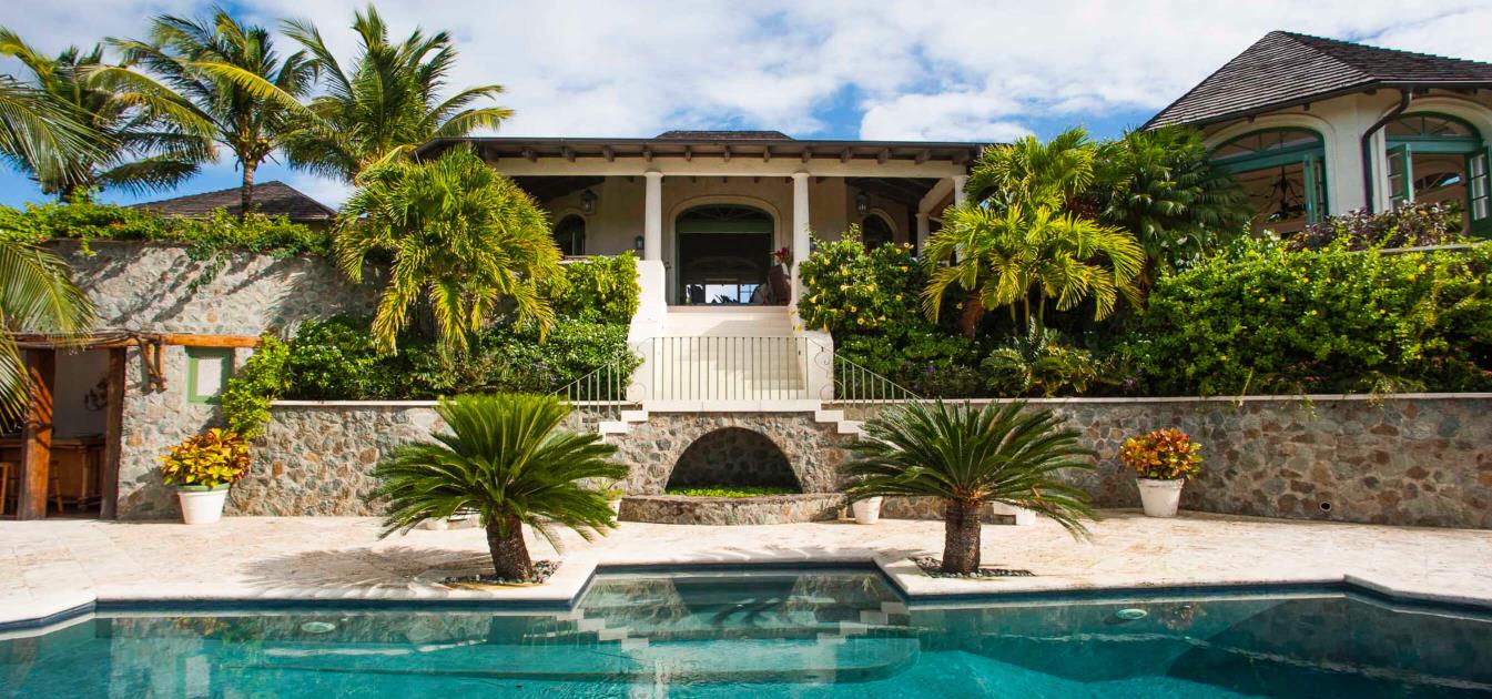 vacation-rentals/st-vincent-and-the-grenadines/mustique/macaroni-bay/coccoloba