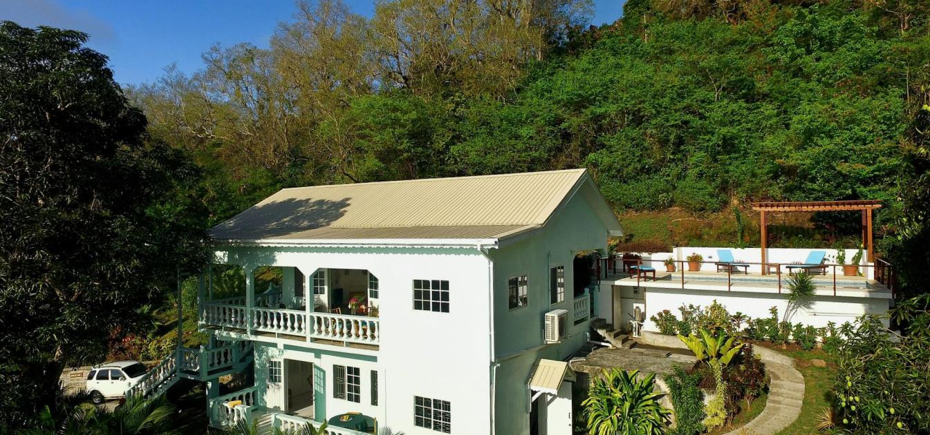 vacation-rentals/st-vincent-and-the-grenadines/bequia/belmont/bellwood-falls
