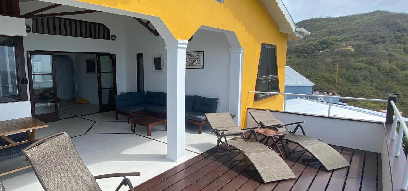 vacation-rentals/st-vincent-and-the-grenadines/bequia/lower-bay/the-lookout-whole-villa