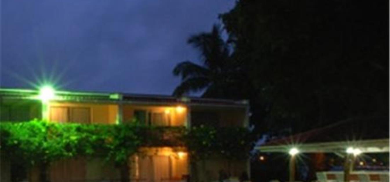 vacation-rentals/st-vincent-and-the-grenadines/st-vincent/india-and-villa-bay/sunset-shores-beach-hotel