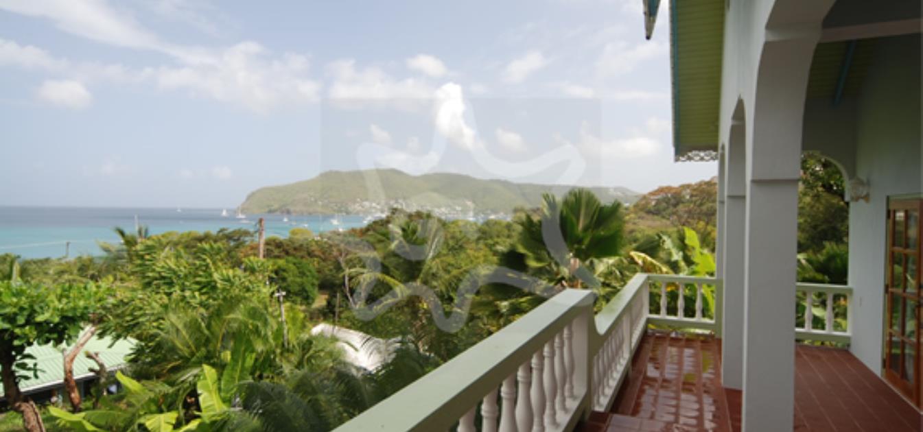 vacation-rentals/st-vincent-and-the-grenadines/bequia/lower-bay/lighthouse-villa