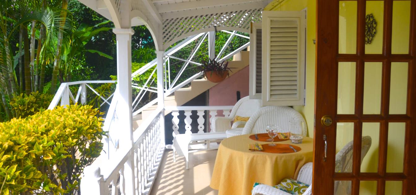 vacation-rentals/st-vincent-and-the-grenadines/bequia/belmont/aqua-lower-apt-yellowtail
