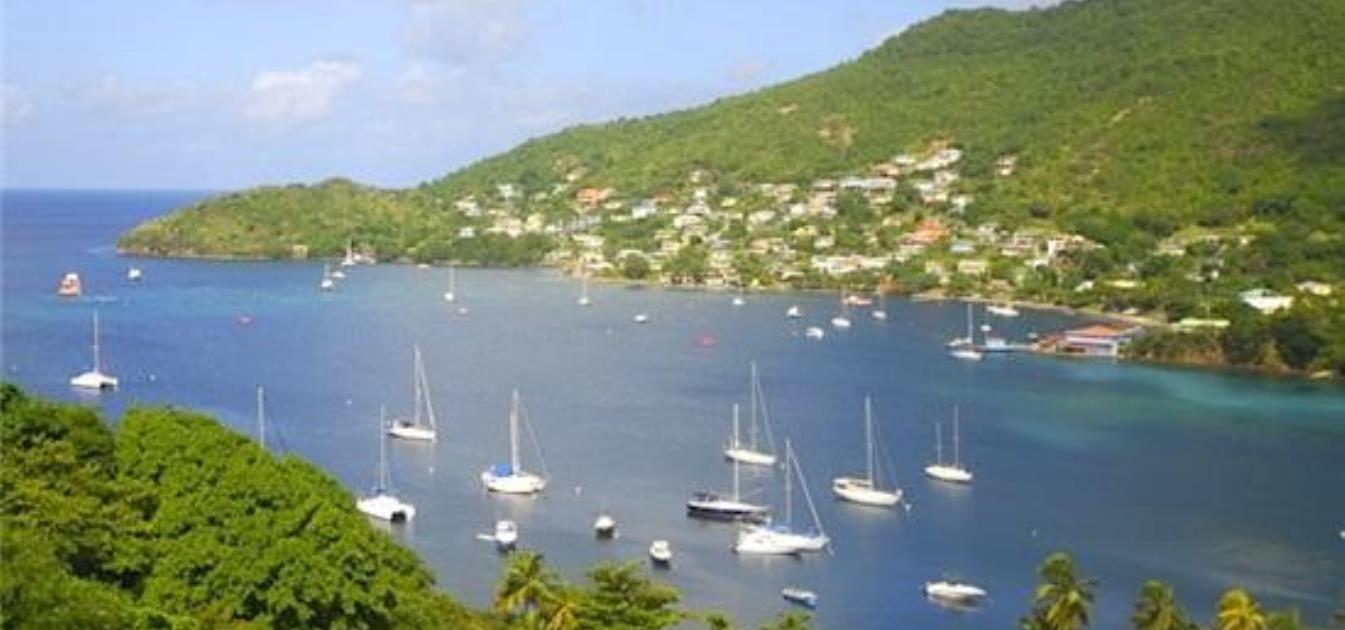 vacation-rentals/st-vincent-and-the-grenadines/bequia/port-elizabeth/grant's-view-apartments