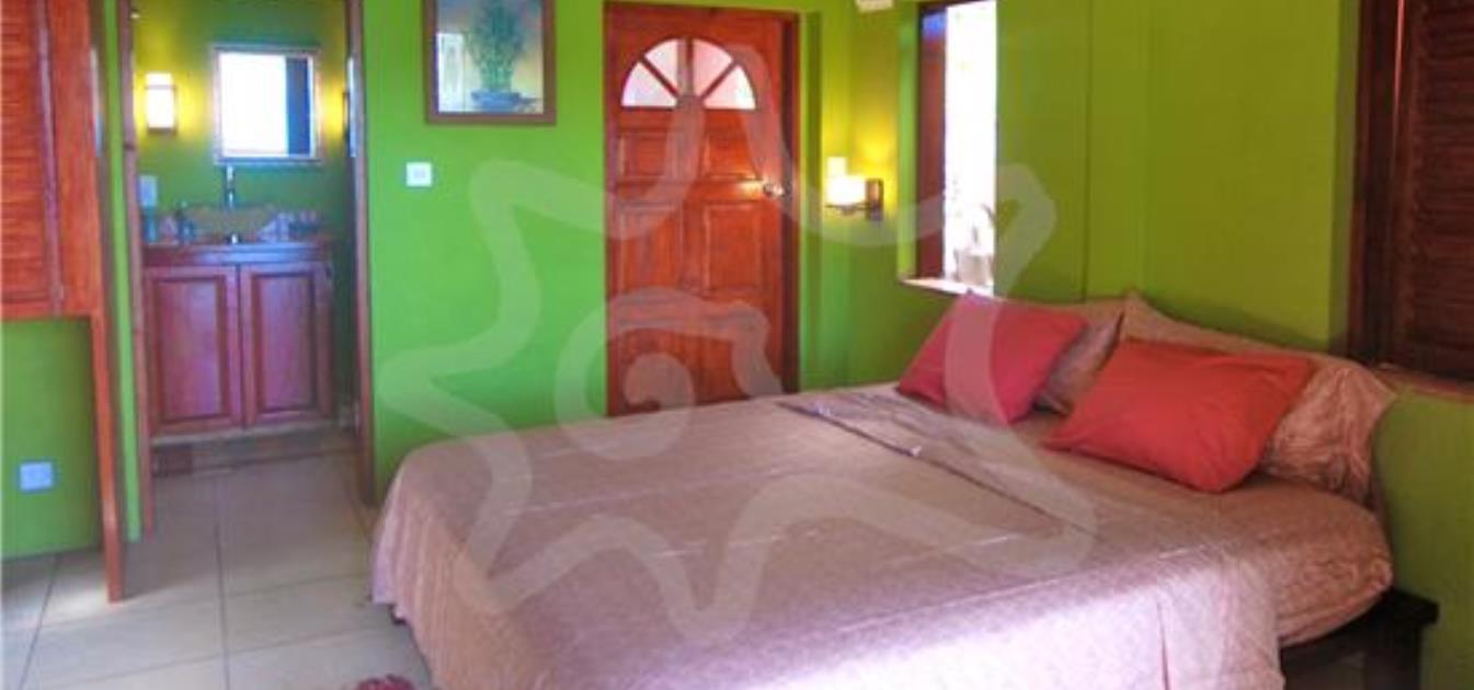 vacation-rentals/st-vincent-and-the-grenadines/bequia/lower-bay/sweet-retreat-villa