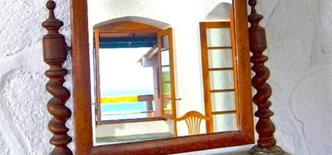 vacation-rentals/st-vincent-and-the-grenadines/bequia/crescent-bay/sugar-reef-hillside-rooms