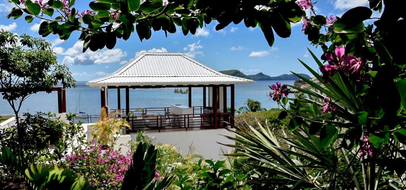 vacation-rentals/st-vincent-and-the-grenadines/bequia/friendship-bay/friendship-house