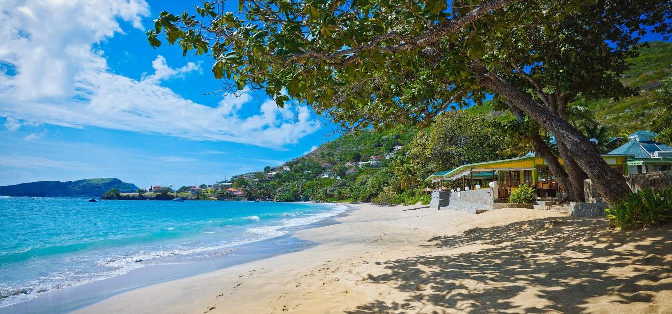 vacation-rentals/st-vincent-and-the-grenadines/bequia/friendship-bay/the-estate-villa