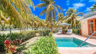 Bequia Beach Hotel - Private Villa with Pool